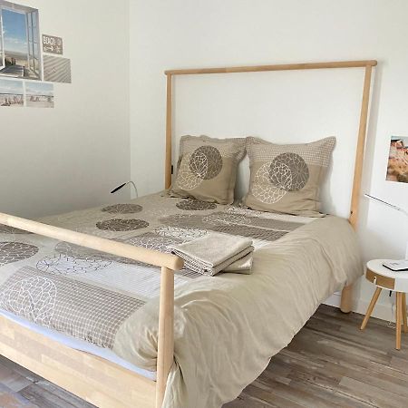 Residence Des 3 Iles, En Plein Centre-Ville, A 5 Min Des Plages, 3 Appartements Neufs Etables-sur-Mer Exterior photo